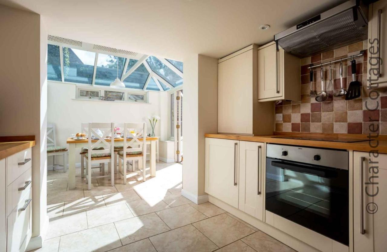 Weir Cottage Bourton-on-the-Water Εξωτερικό φωτογραφία