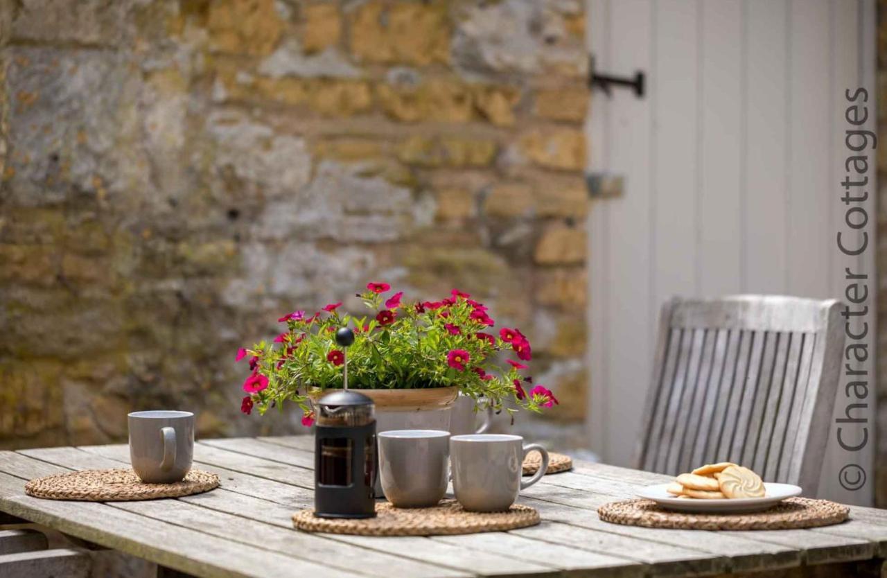 Weir Cottage Bourton-on-the-Water Εξωτερικό φωτογραφία